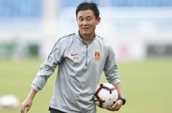 开云体育官方网站-足球名宿发布新书，回忆职业生涯点滴