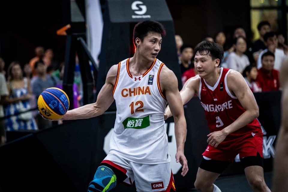 中国男篮全力以赴战胜伊朗晋级奥运篮球八强