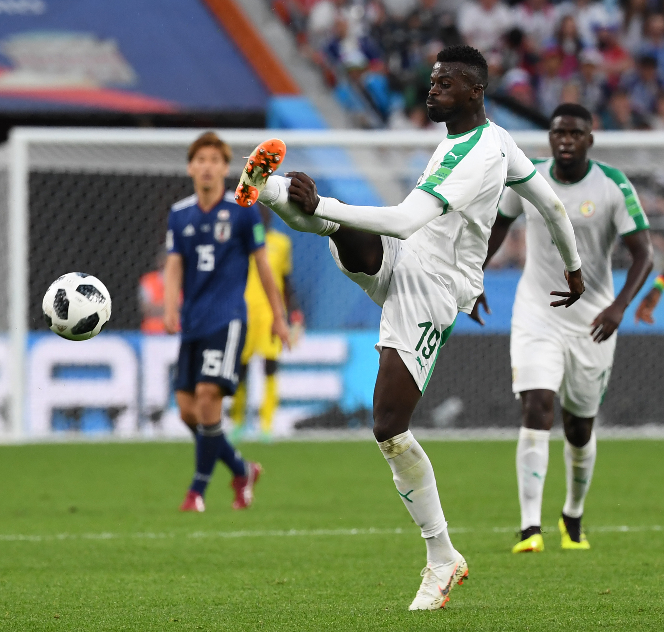 波兰险胜塞内加尔,德布劳内扛起全队 波兰险胜塞内加尔,德布劳内扛起全队