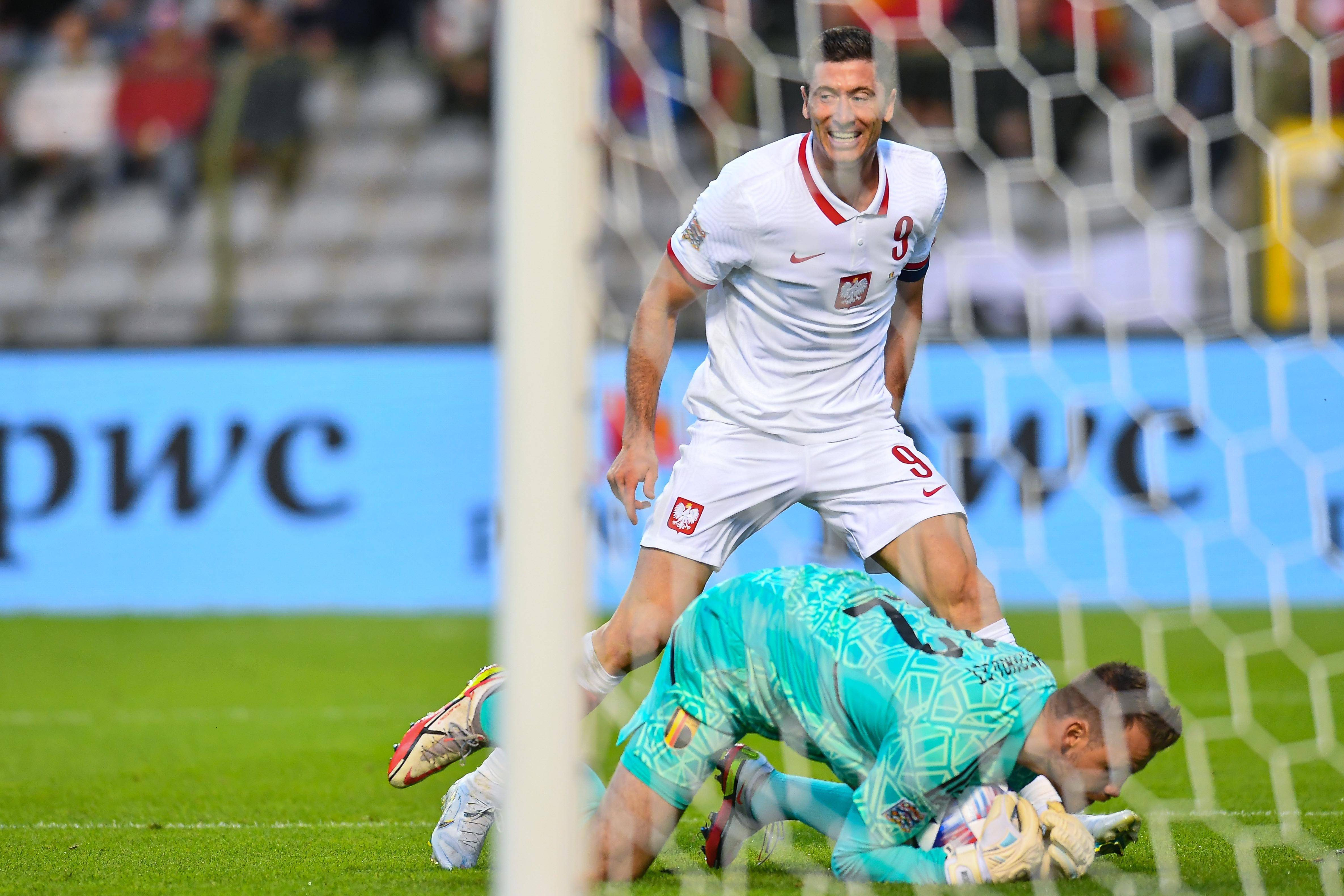 波兰险胜塞内加尔,德布劳内扛起全队 波兰险胜塞内加尔,德布劳内扛起全队